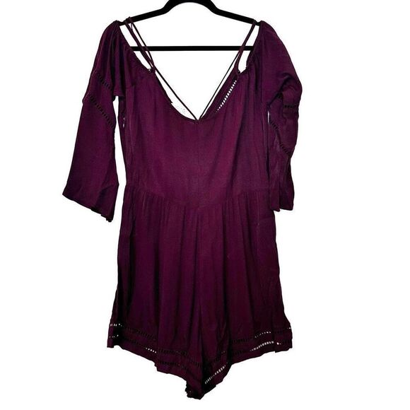Kendall Kylie V-Neck Ladder Trim Cold Shoulder Long Sleeve Romper Burgundy Large - Picture 3 of 4